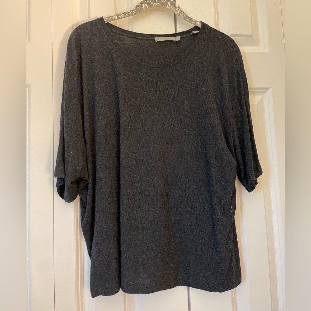 Vince Gray Lightweight Knit Short Sleeve Size L